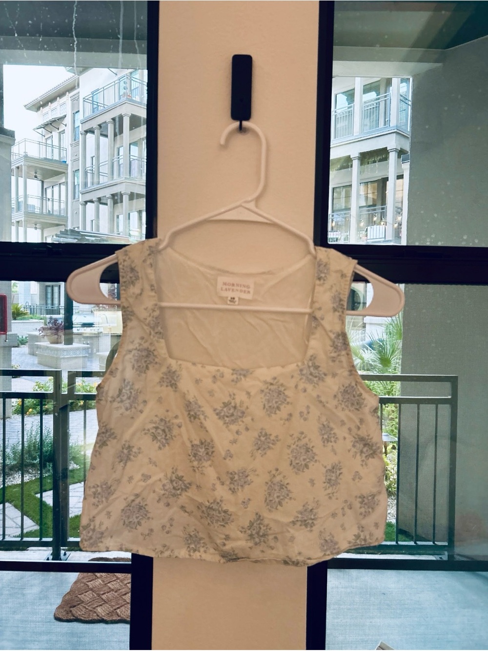 Morning Lavender Square-Neck Floral Crop Tank - White with Blue Floral